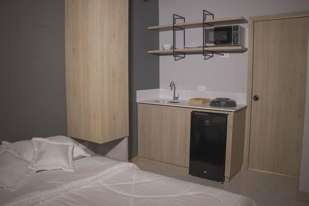 Moderno Apartamento Con Jacuzzi Y Aire Acondicionado Apartamento Medellín