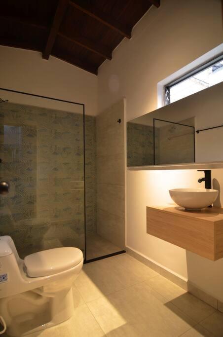 Apartamento Moderno Apartamento Con Jacuzzi Y Aire Acondicionado *