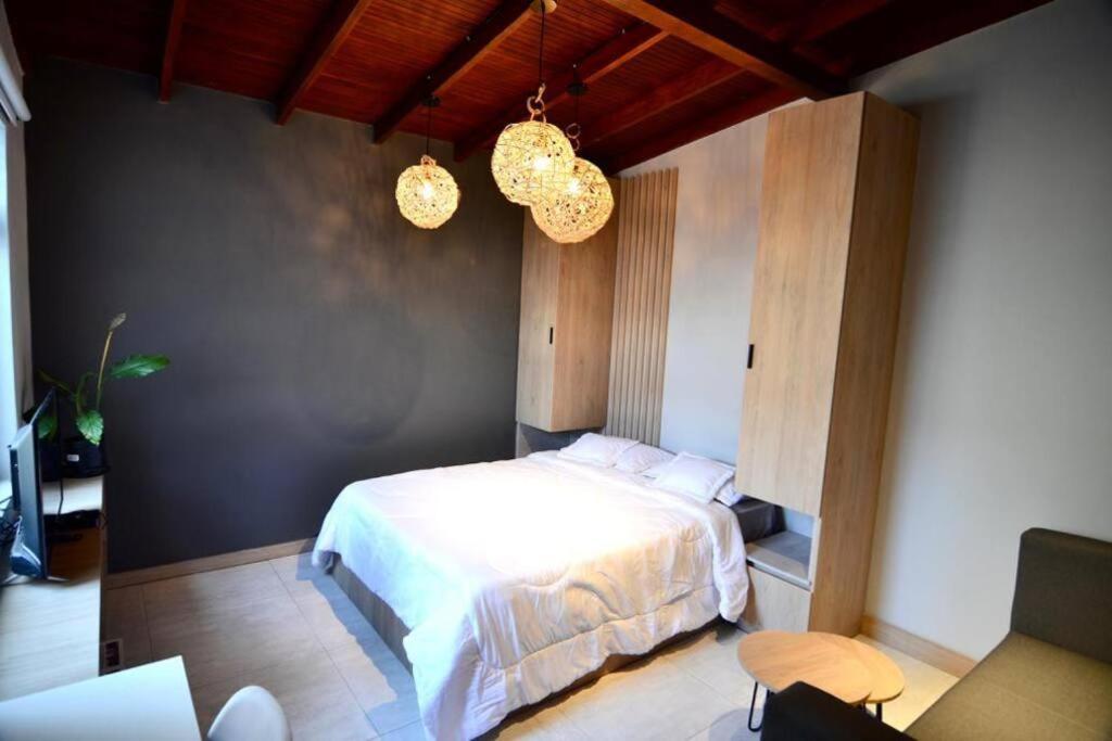 Moderno Apartamento Con Jacuzzi Y Aire Acondicionado *